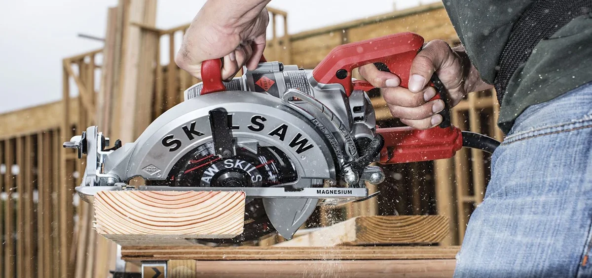 Skil MAG77LT, A Lightweight Worm-Drive Saw with Heavy Duty Features 2 Skil Saw Parts